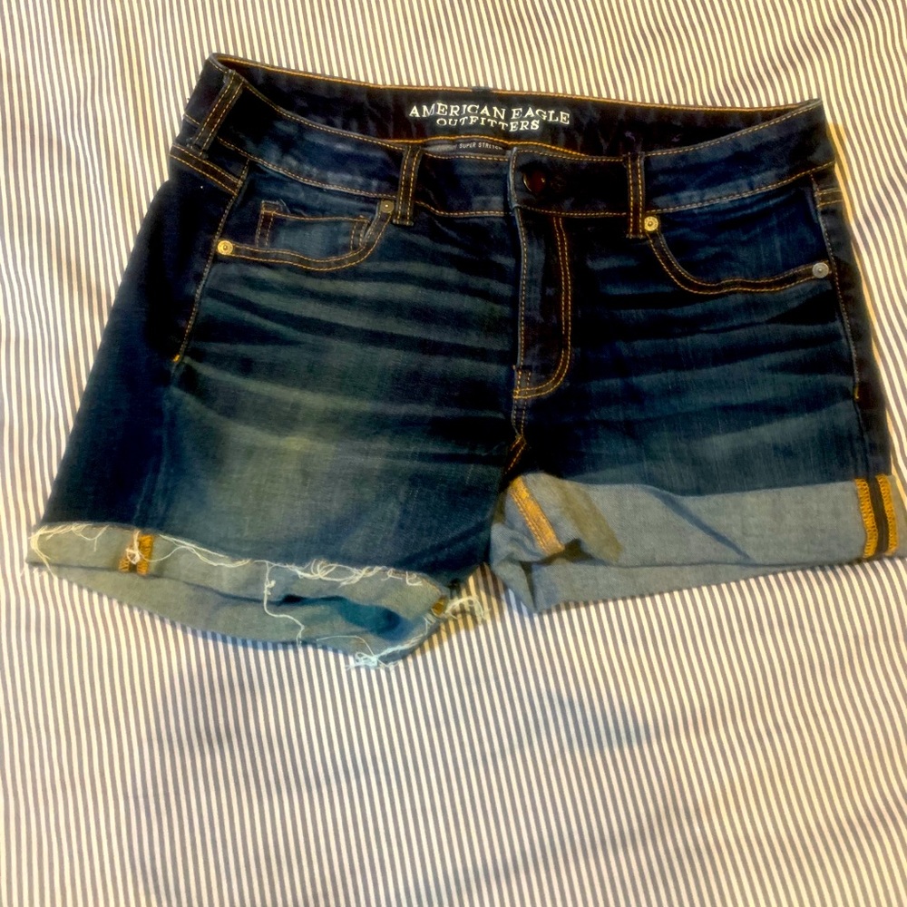 Women’s size 14 AE denim MIDI shorts